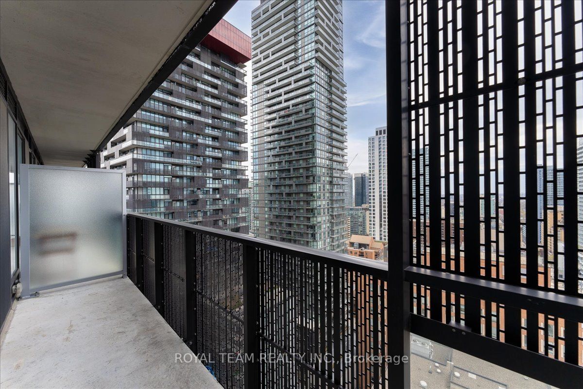 8 Eglinton Ave E, unit 1910 for sale