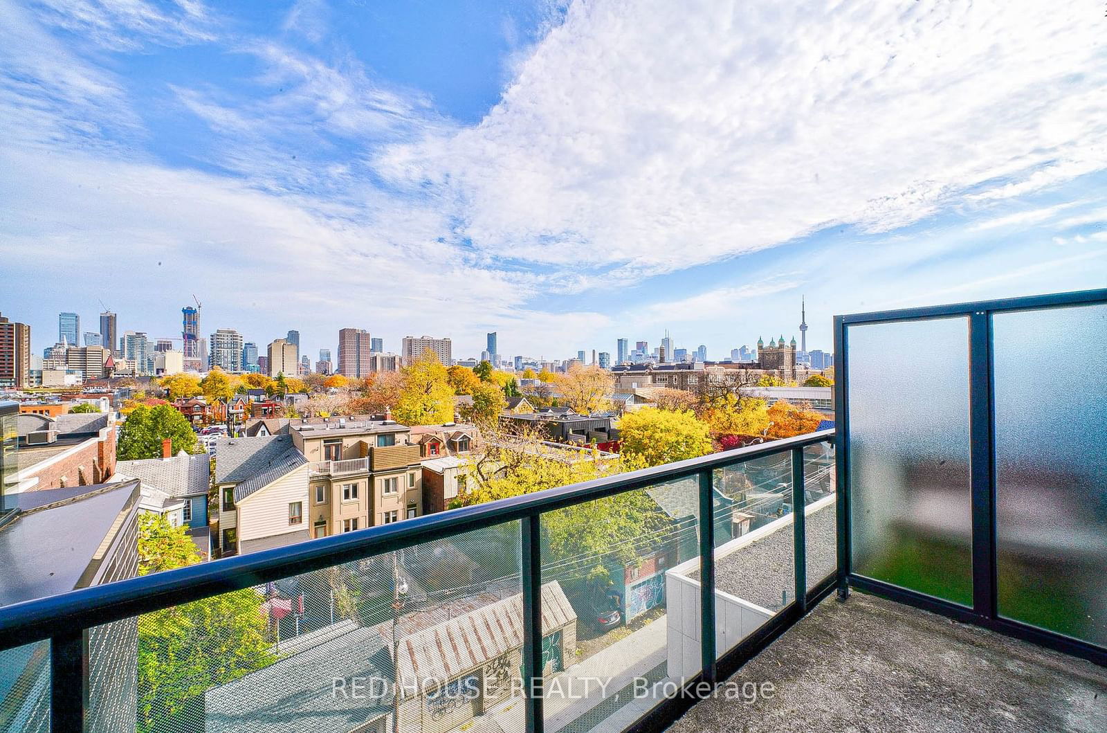 783 Bathurst St, unit 502 for rent