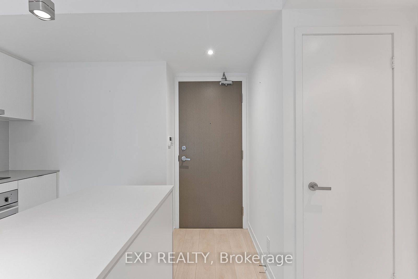 88 Harbour St, unit 1503 for sale