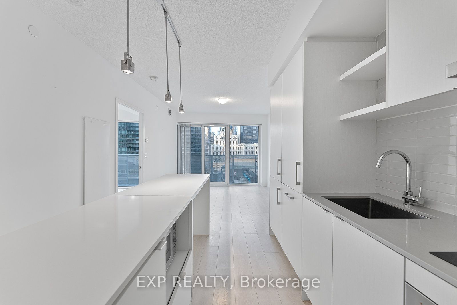 88 Harbour St, unit 1503 for sale