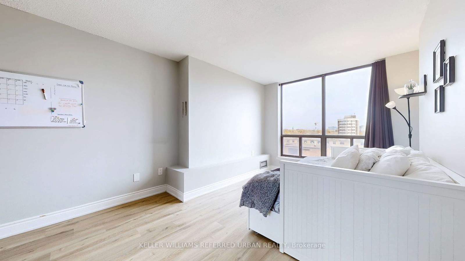 250 Jarvis St, unit 801 for sale