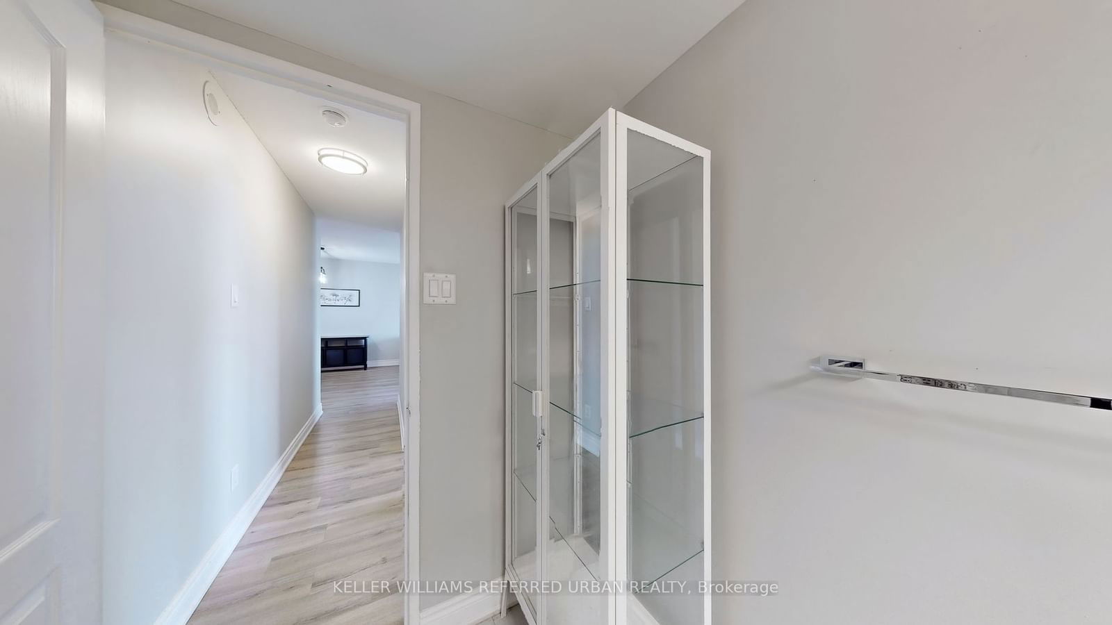 250 Jarvis St, unit 801 for sale