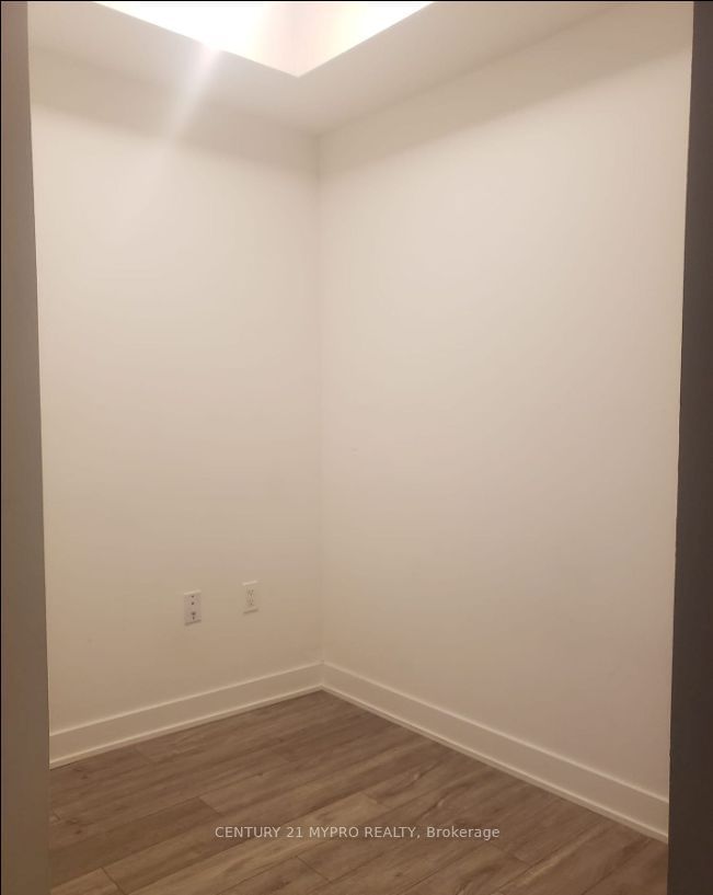 195 Redpath Ave, unit 2716 for rent