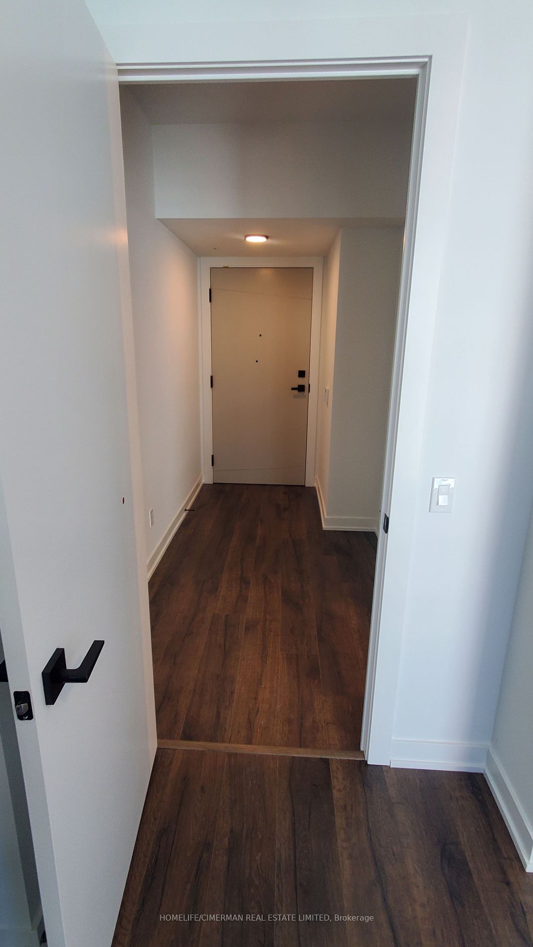 327 King St W, unit 1707 for rent