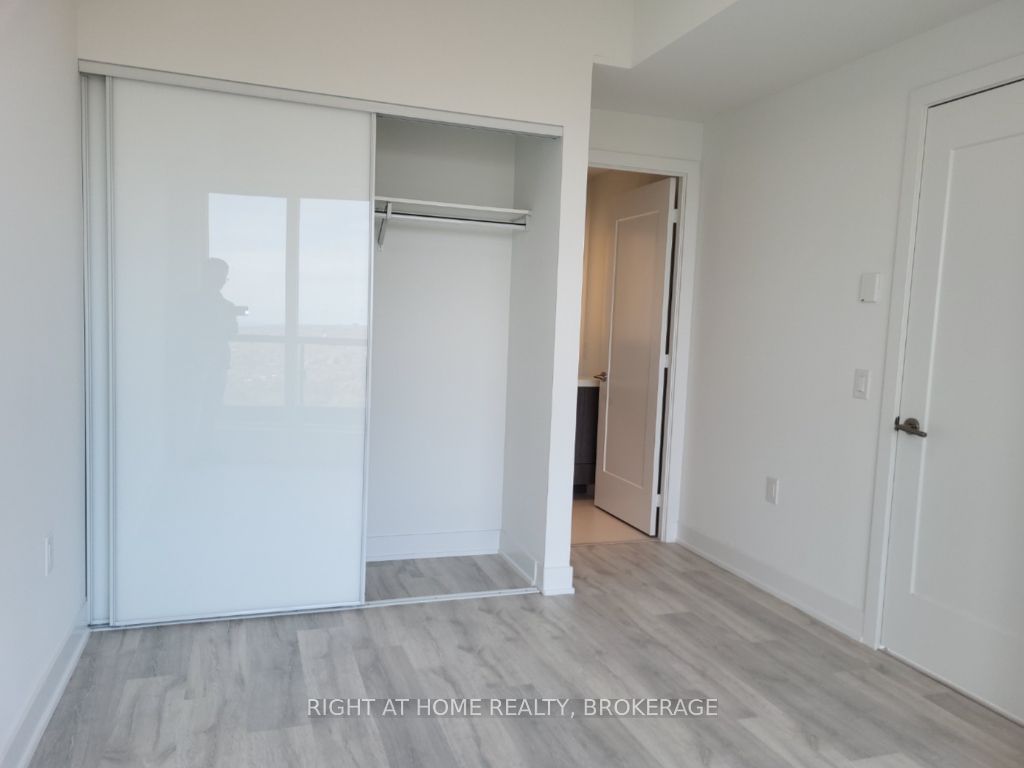 585 Bloor St E, unit 2617 for rent