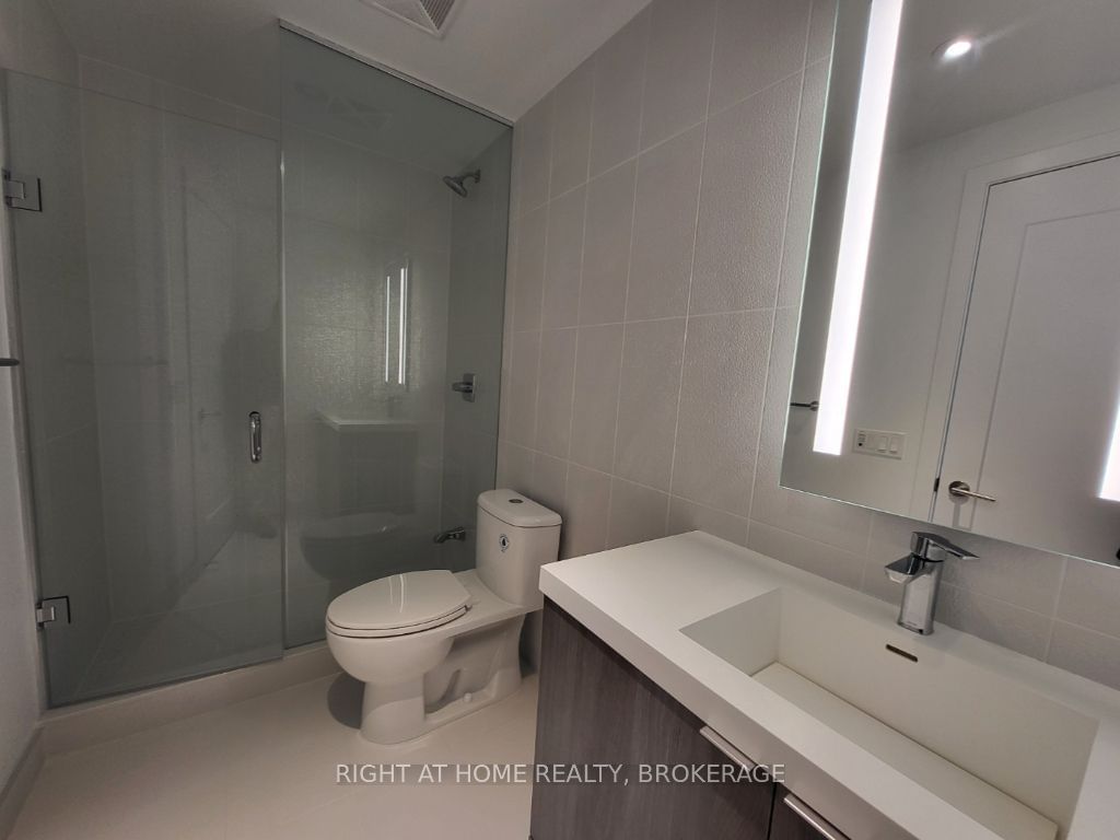 585 Bloor St E, unit 2617 for rent