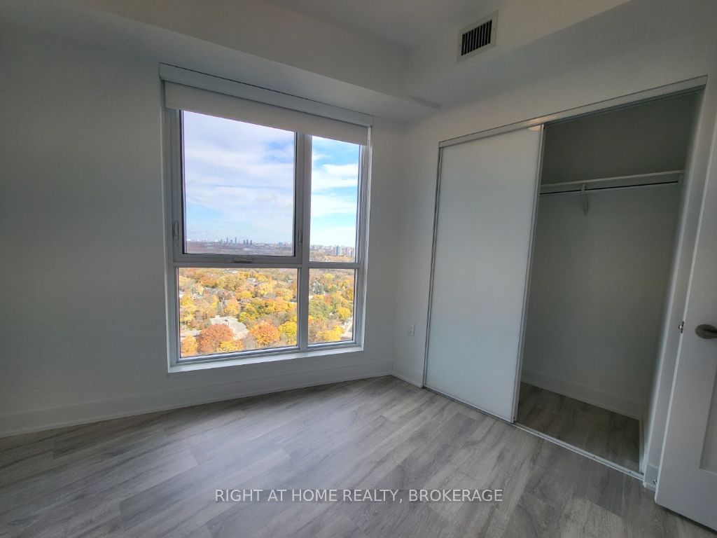 585 Bloor St E, unit 2617 for rent