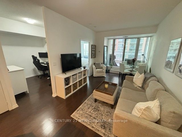 75 East Liberty St, unit 1109 for rent