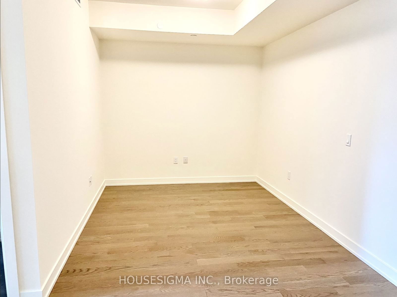 330 Richmond St W, unit 519 for rent