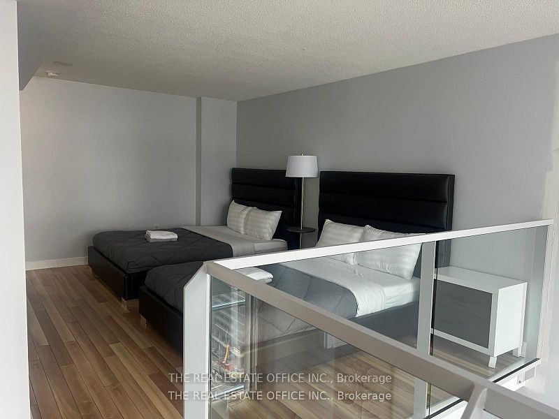 15 Fort York Blvd, unit 2808 for sale