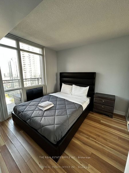 15 Fort York Blvd, unit 2808 for sale