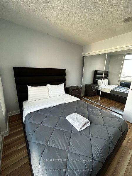 15 Fort York Blvd, unit 2808 for sale