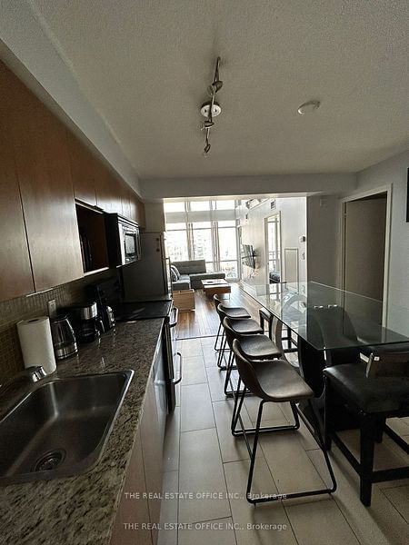 15 Fort York Blvd, unit 2808 for sale