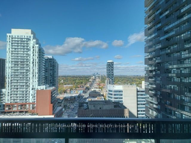 8 Eglinton Ave E, unit 1606 for rent