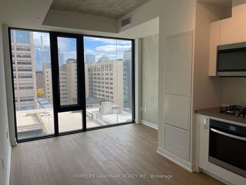 195 McCaul St, unit 1106 for rent