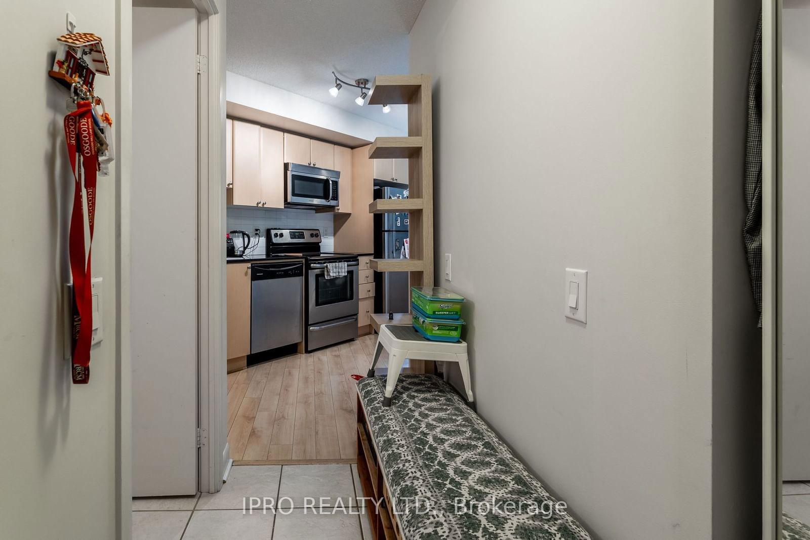 525 Wilson Ave, unit 528 for rent