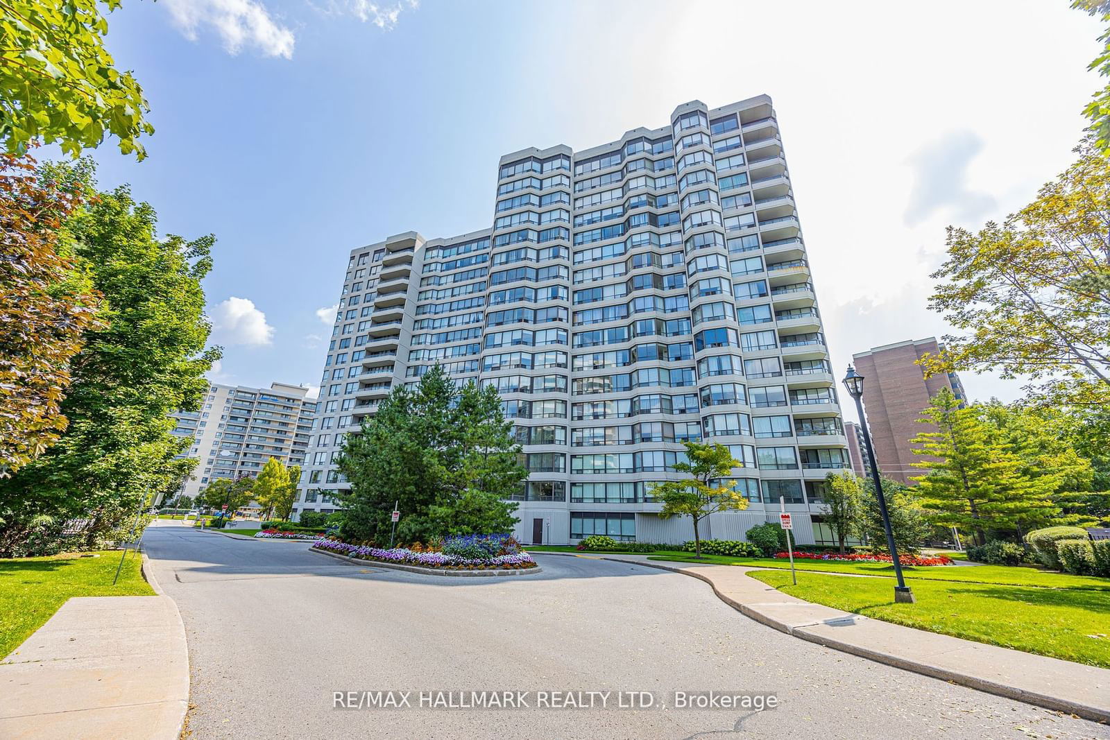 Primrose Towers I Condos, North York, Toronto