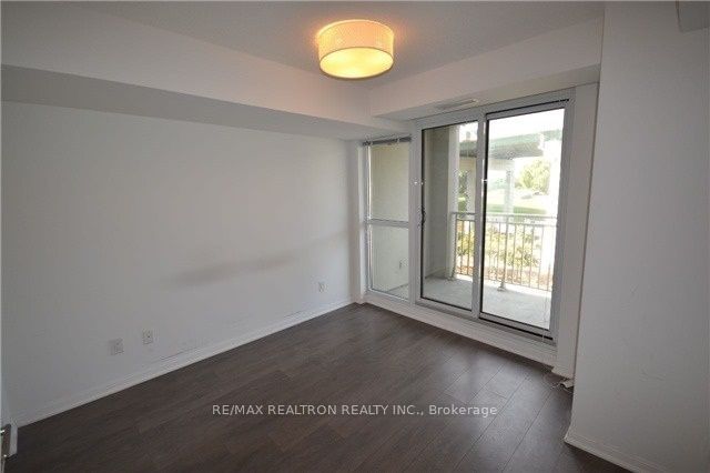 35 Bastion St, unit 623 for rent