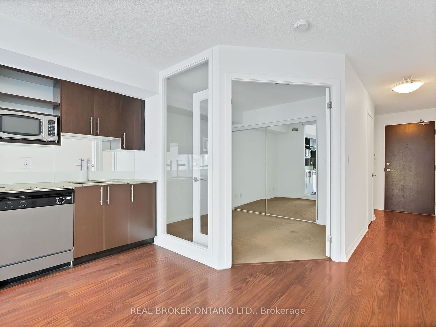 96 St Patrick St, unit 511 for rent