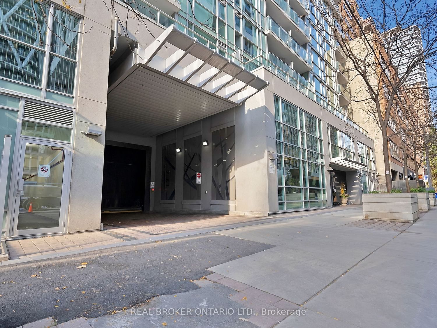 96 St Patrick St, unit 511 for rent