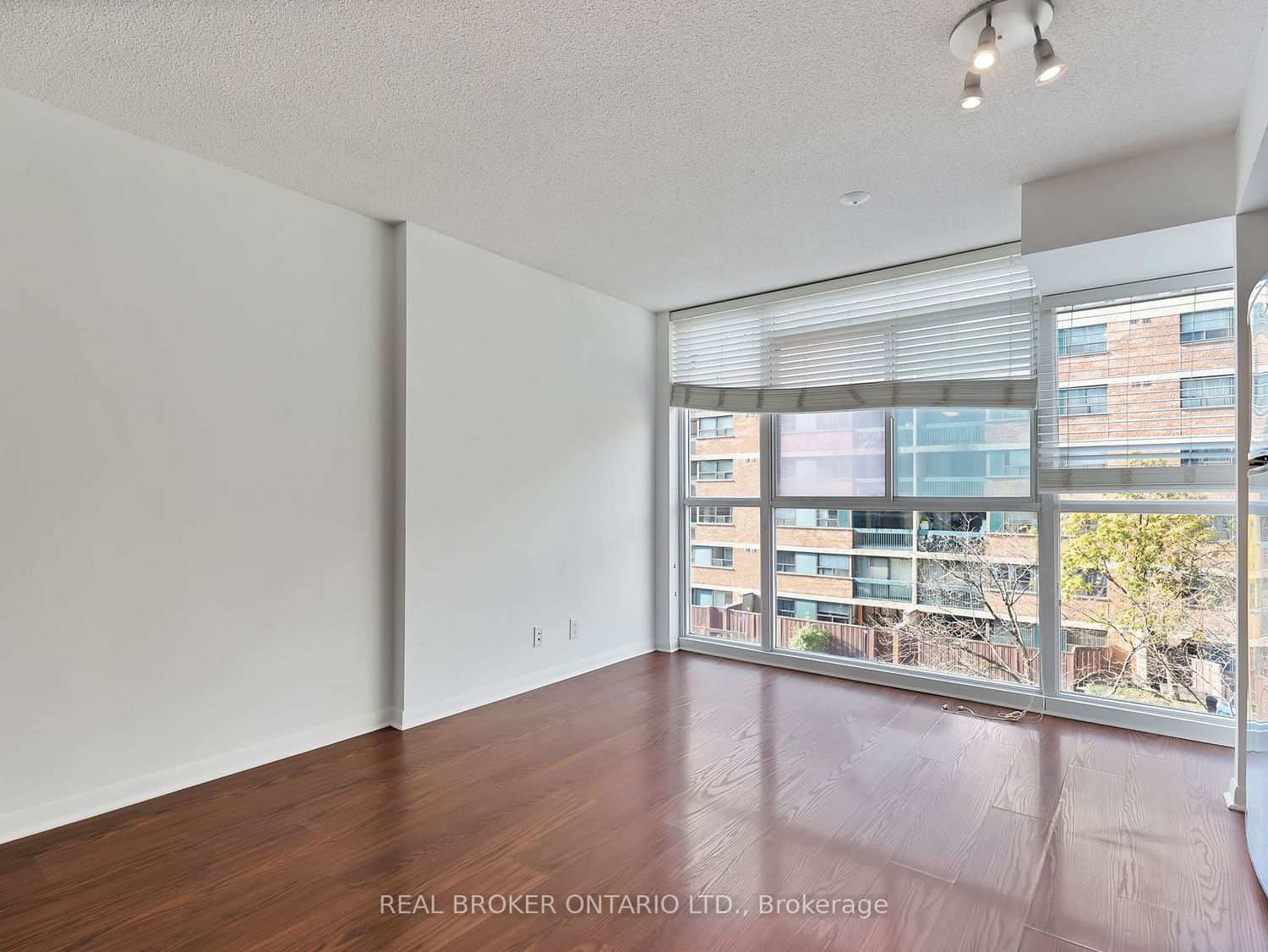 96 St Patrick St, unit 511 for rent