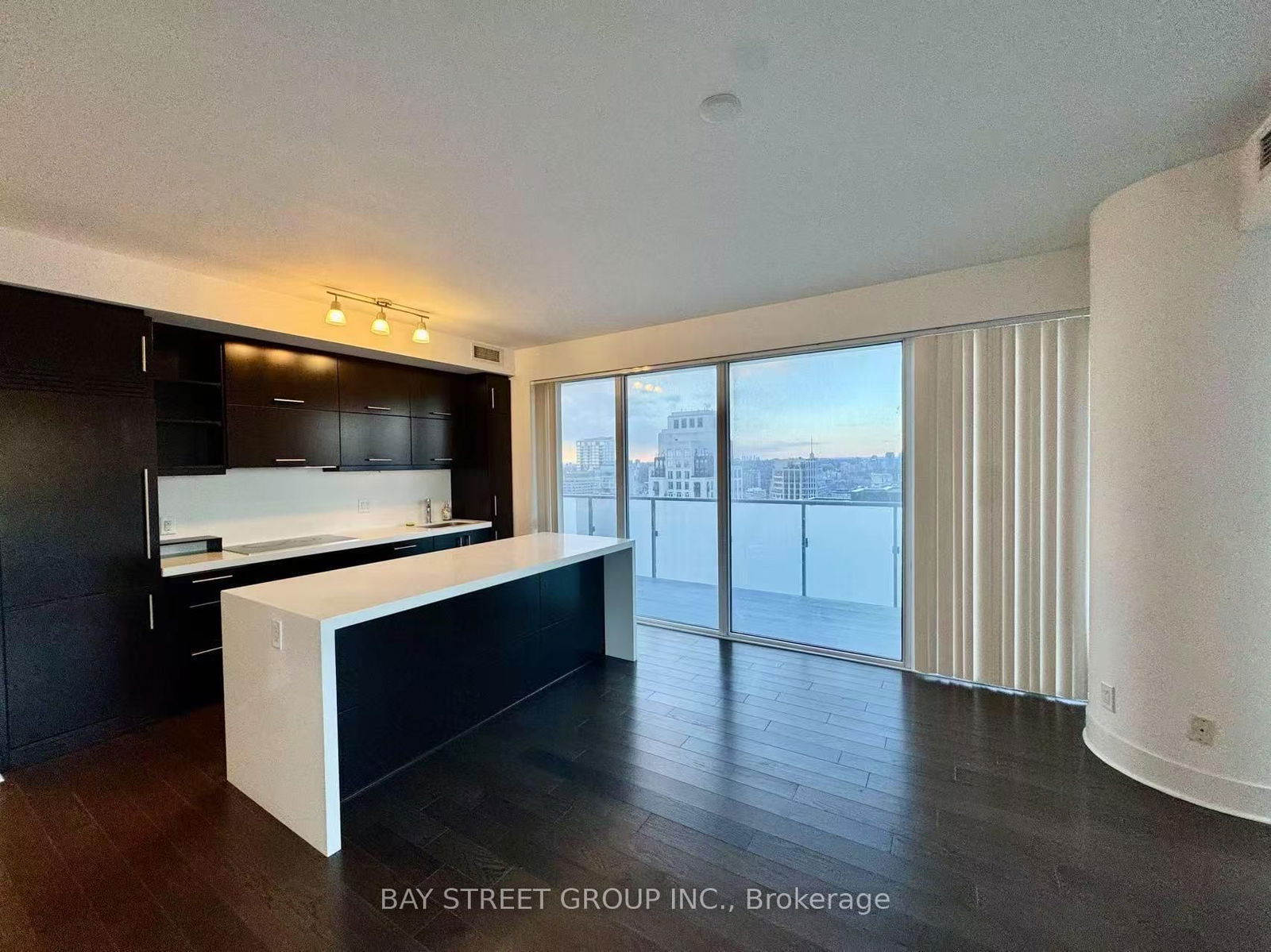 1080 Bay St, unit 3310 for rent