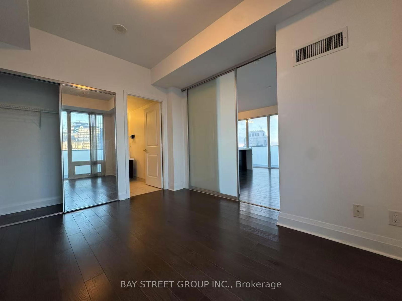 1080 Bay St, unit 3310 for rent