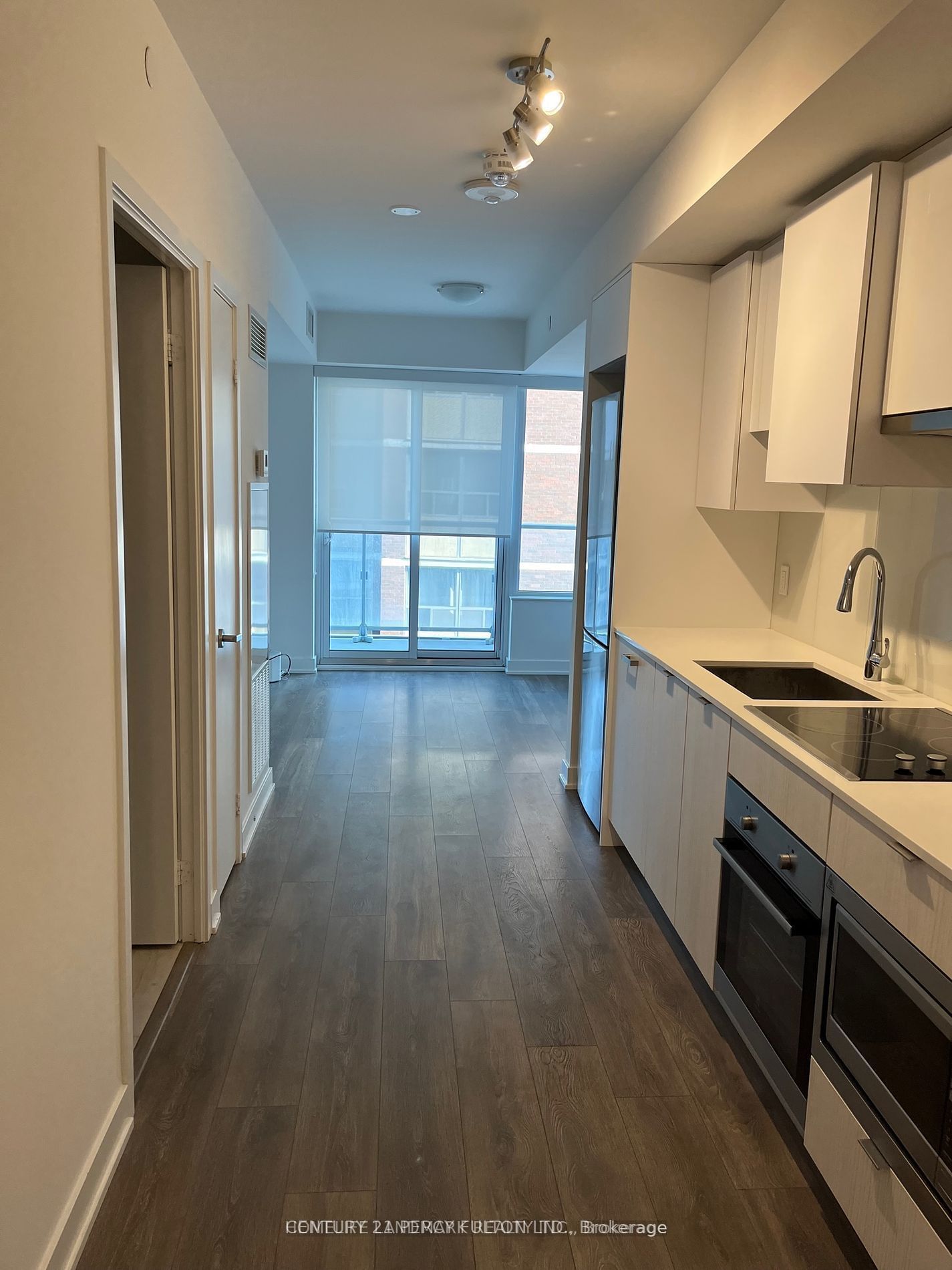 195 Redpath Ave, unit 1707 for rent