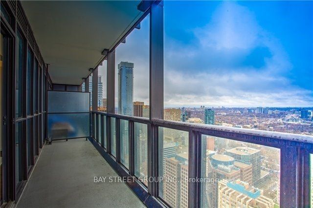 101 Charles St E, unit 4308 for rent