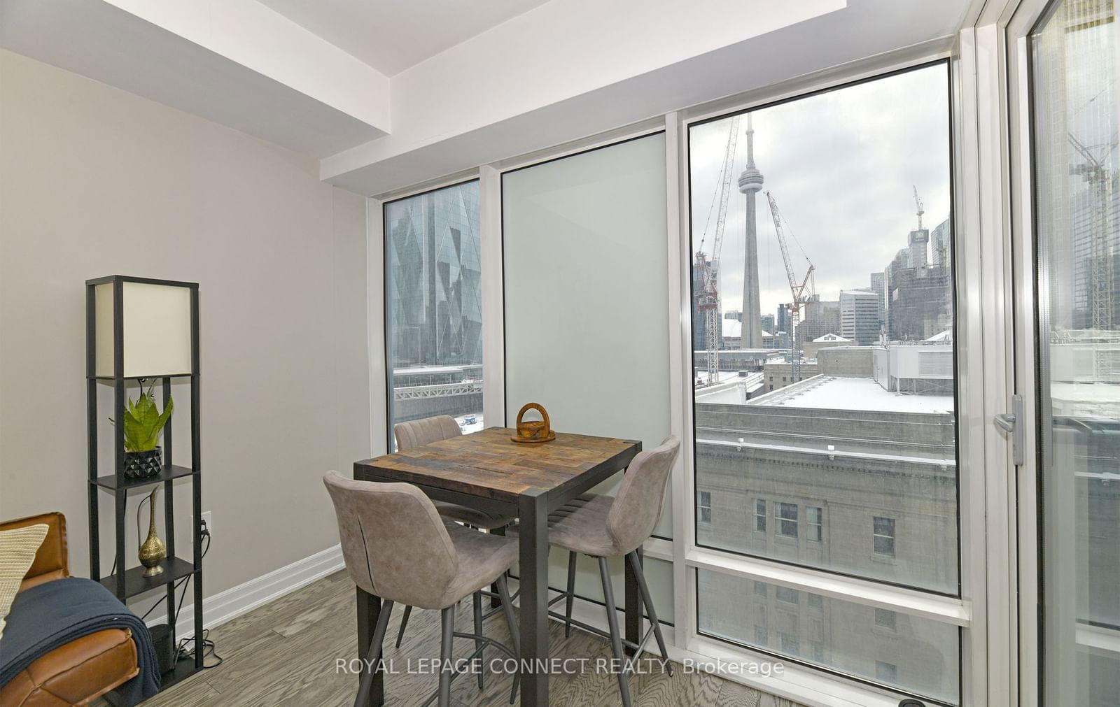 8 The Esplanade, unit 1004 for rent