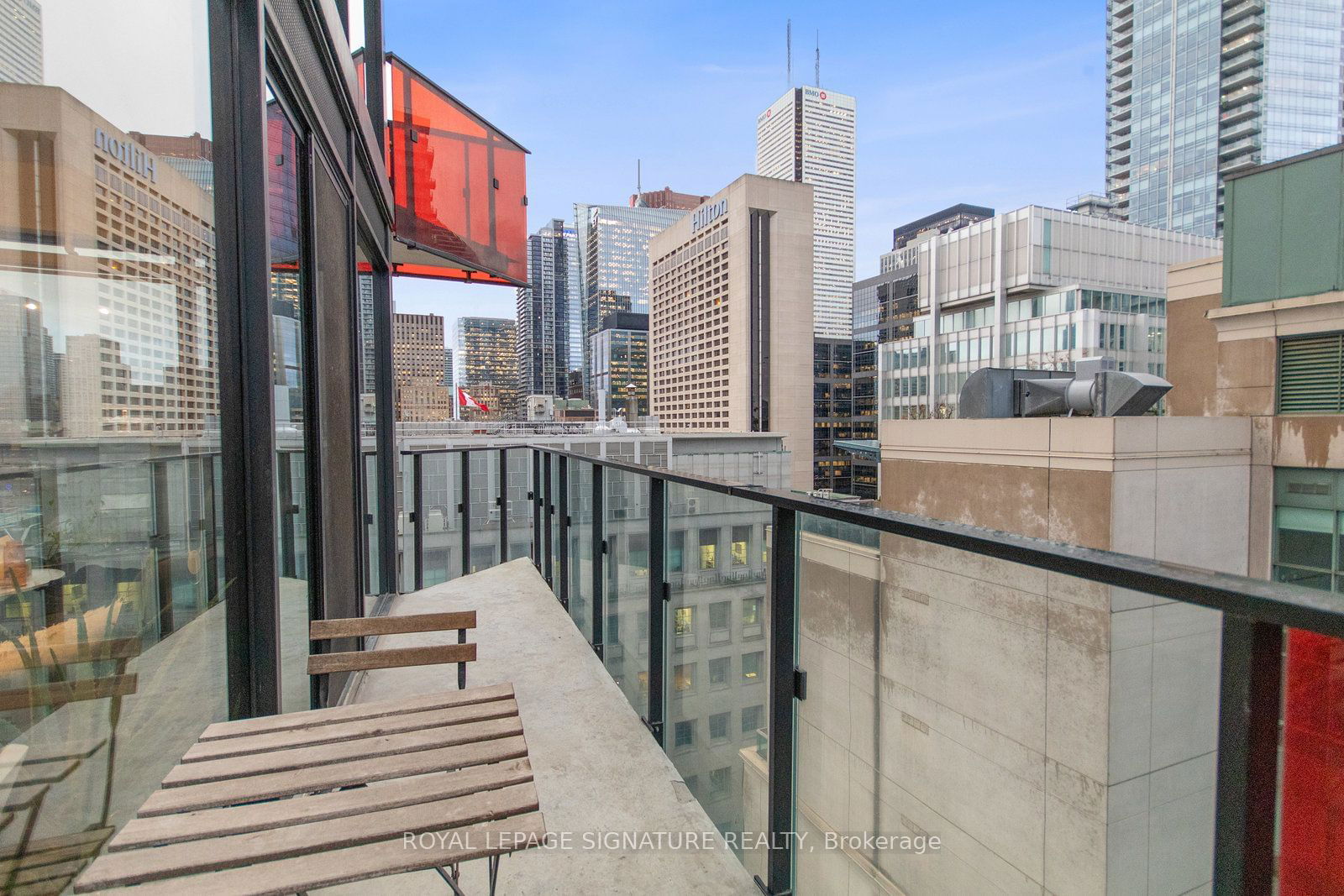 215 Queen St W, unit 1311 for rent