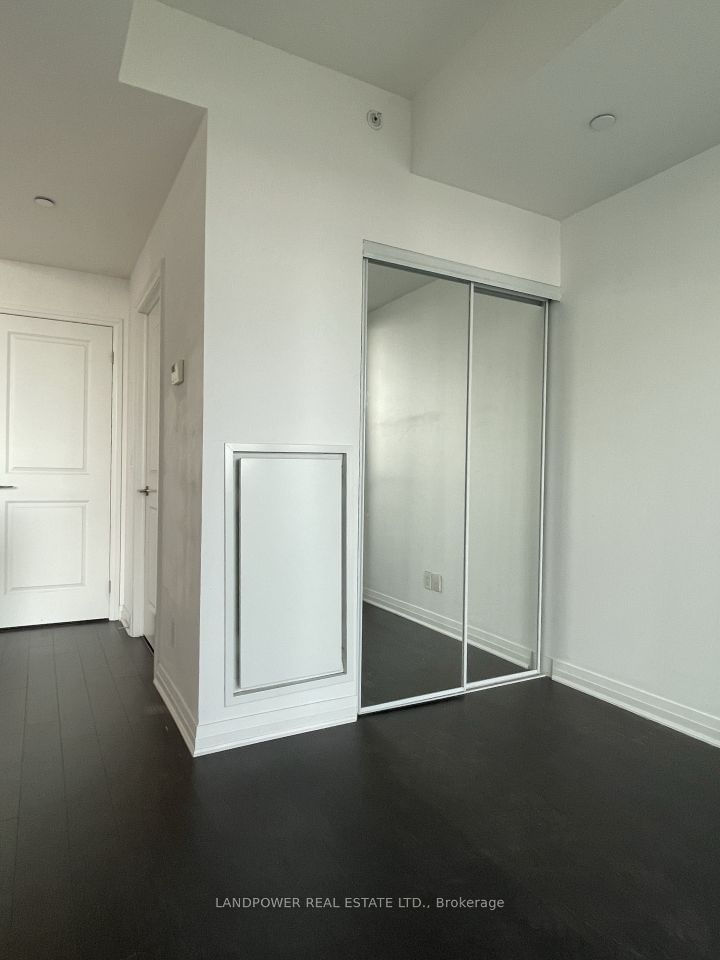 8 Mercer St, unit 2807 for rent