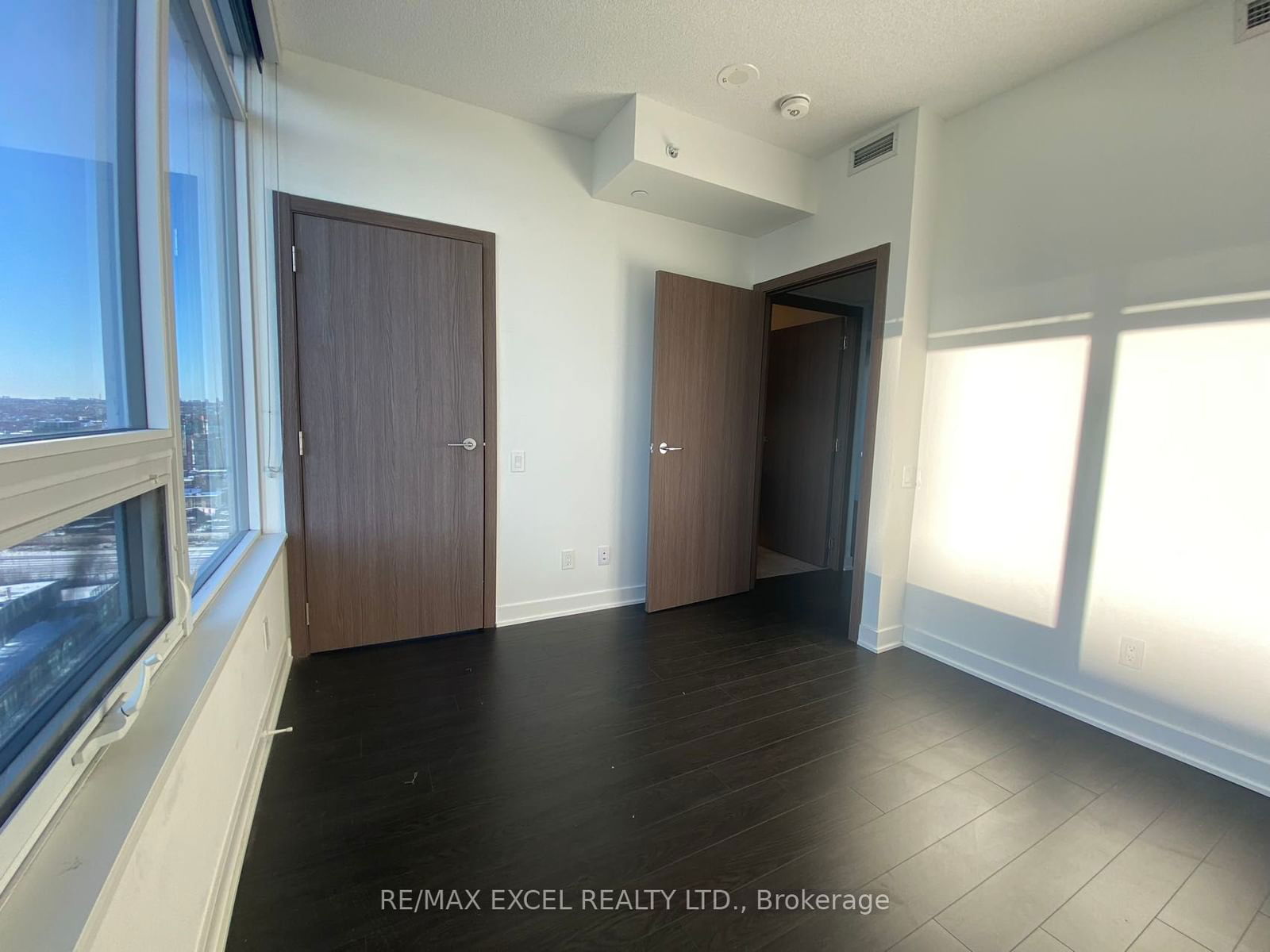 19 Bathurst St, unit 3103 for rent