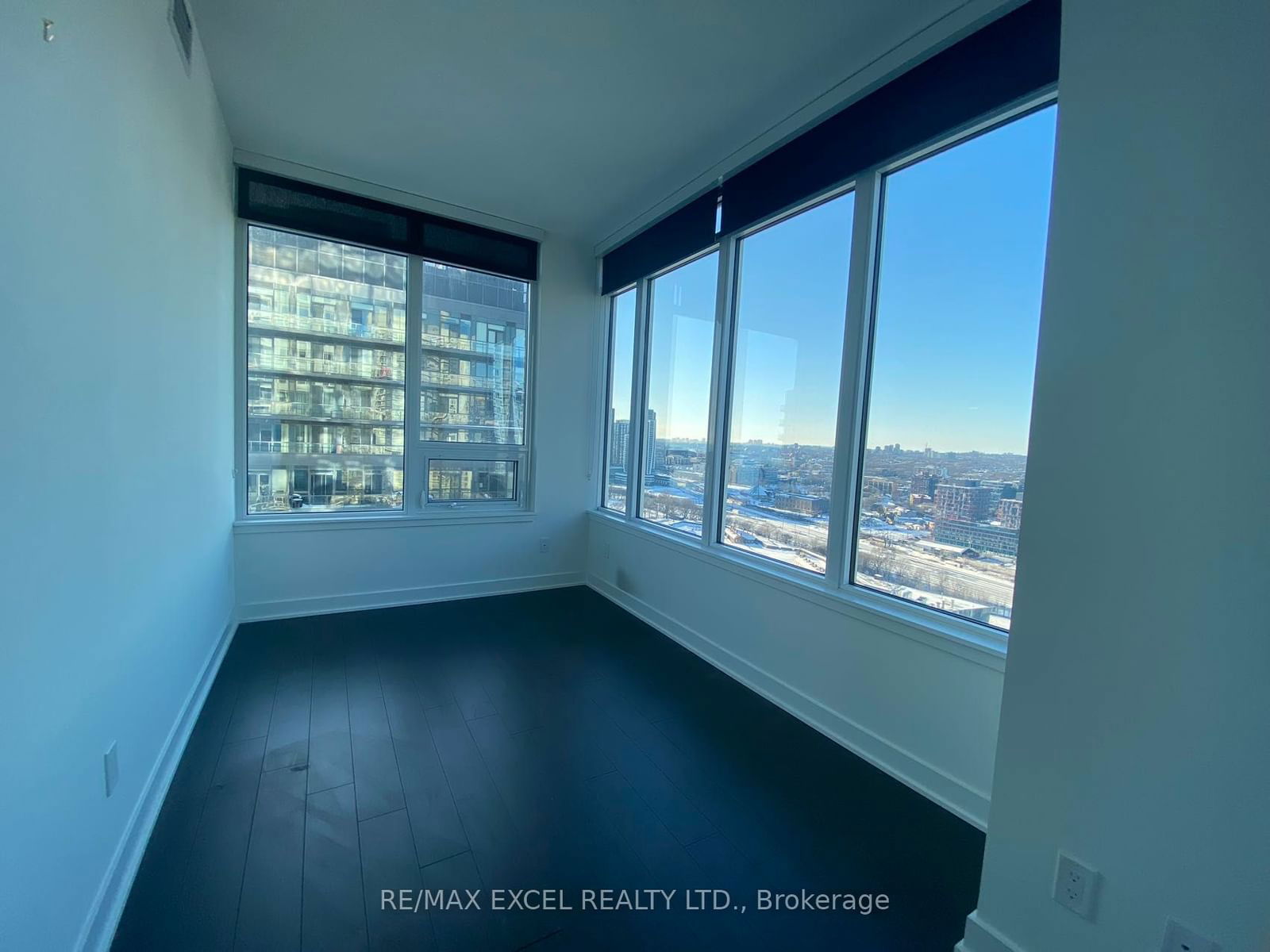 19 Bathurst St, unit 3103 for rent