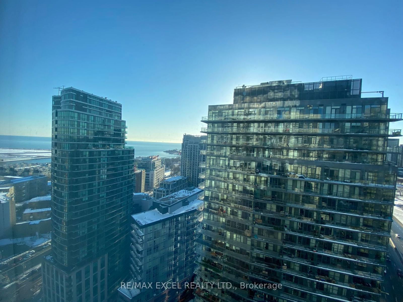 19 Bathurst St, unit 3103 for rent