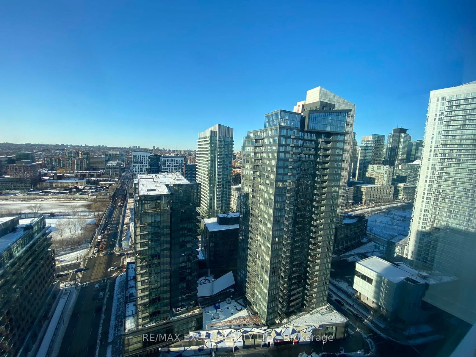 19 Bathurst St, unit 3103 for rent