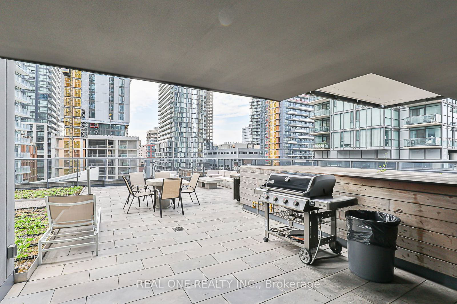 295 Adelaide St W, unit 4408 for sale