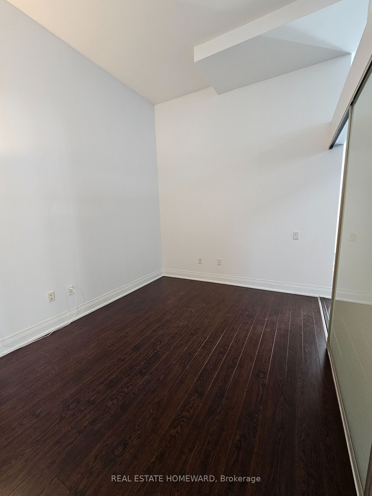 2191 Yonge St, unit Loft #4 for rent