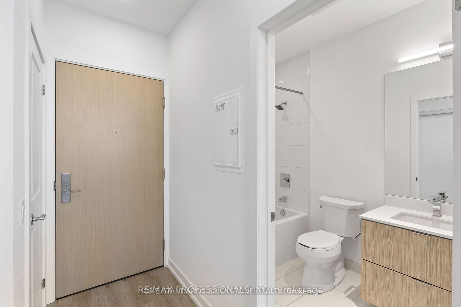 395 Bloor St E, unit 2509 for rent