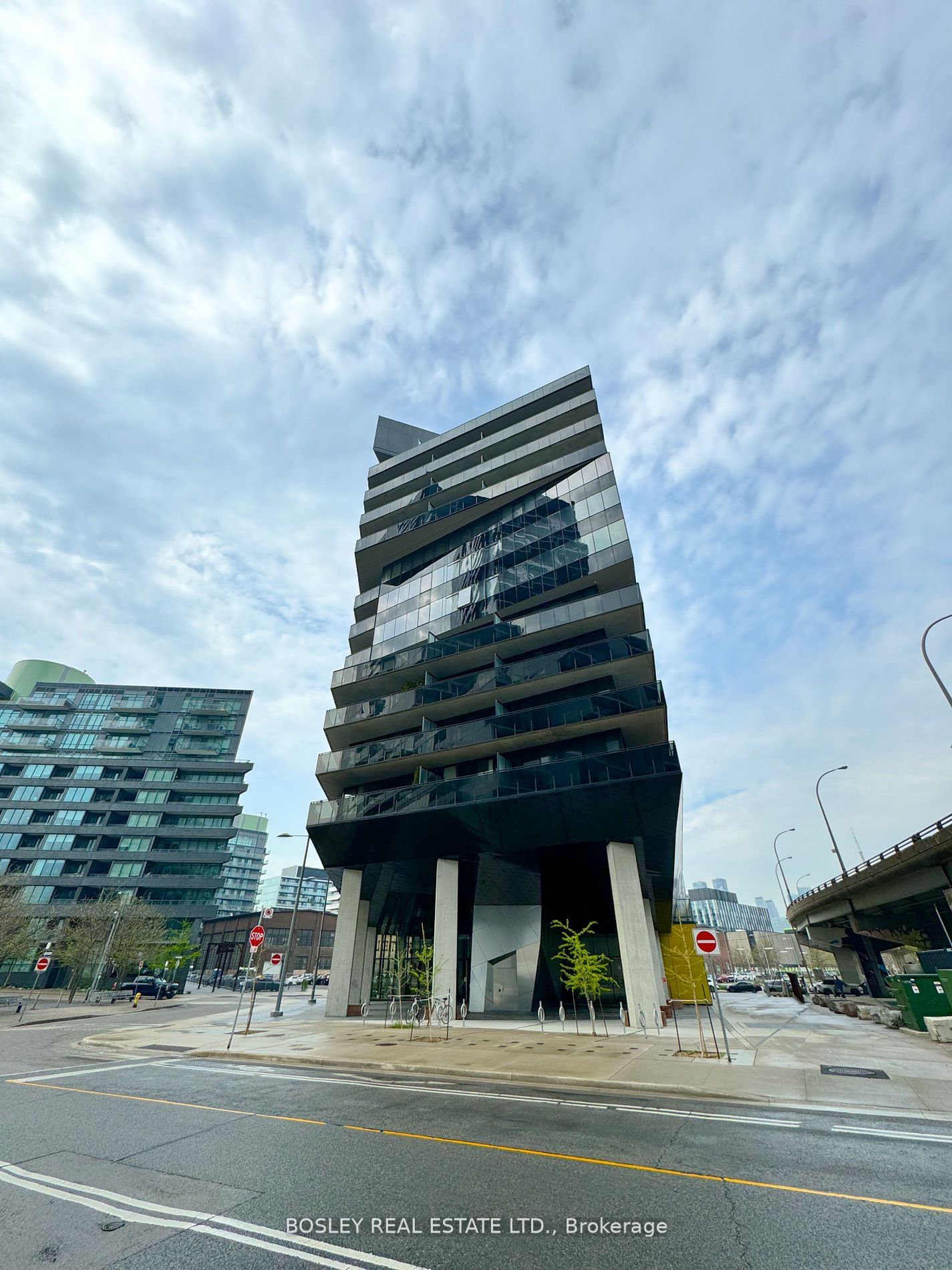 Harris Square Condos, Downtown, Toronto