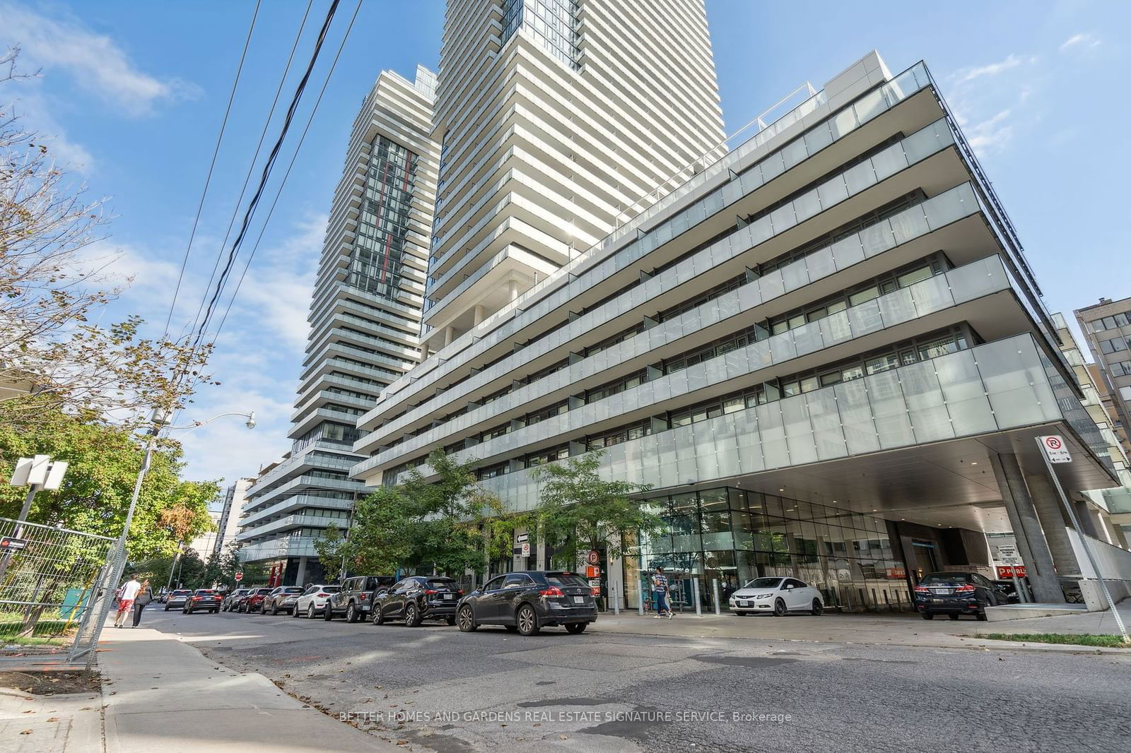 161 Roehampton Ave, unit 515 for sale