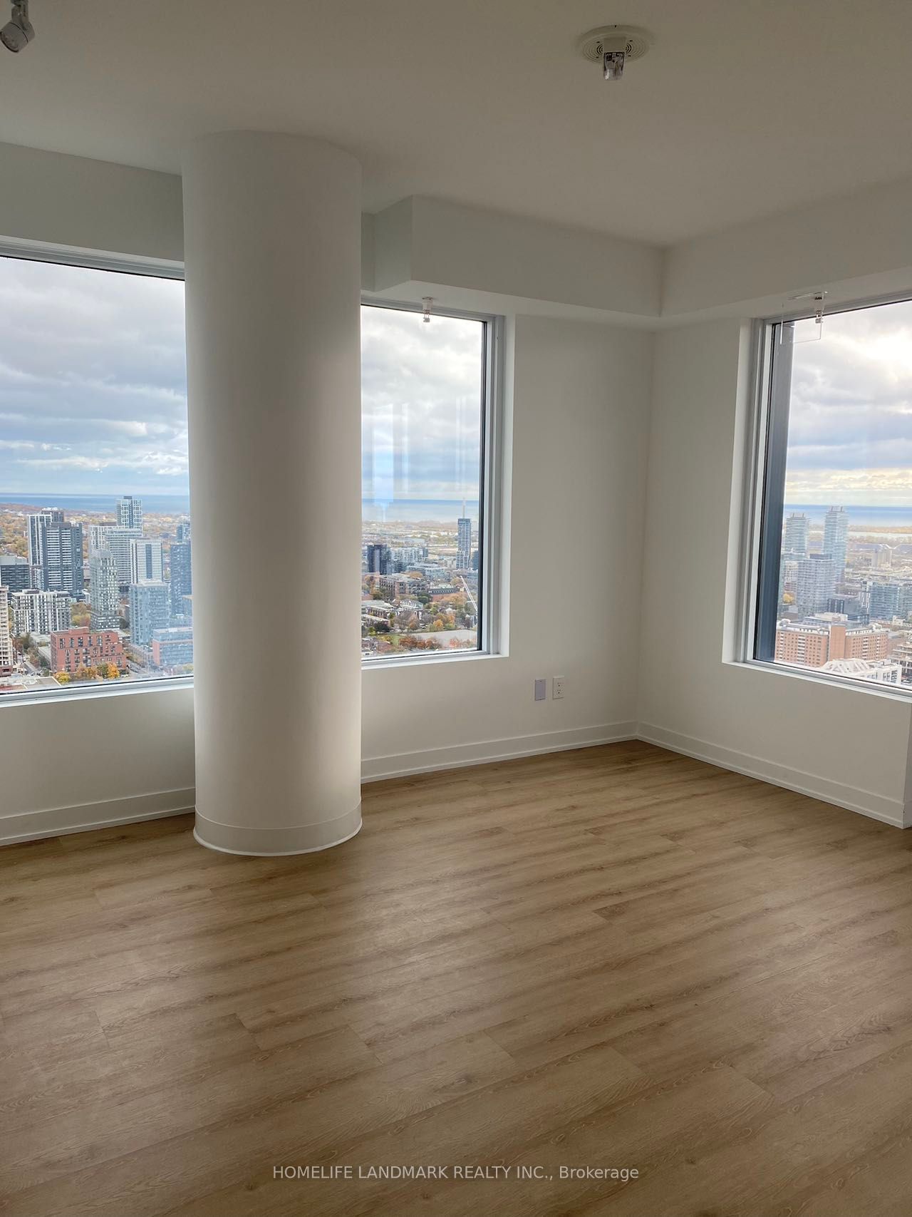 319 Jarvis St, unit 5015 for rent