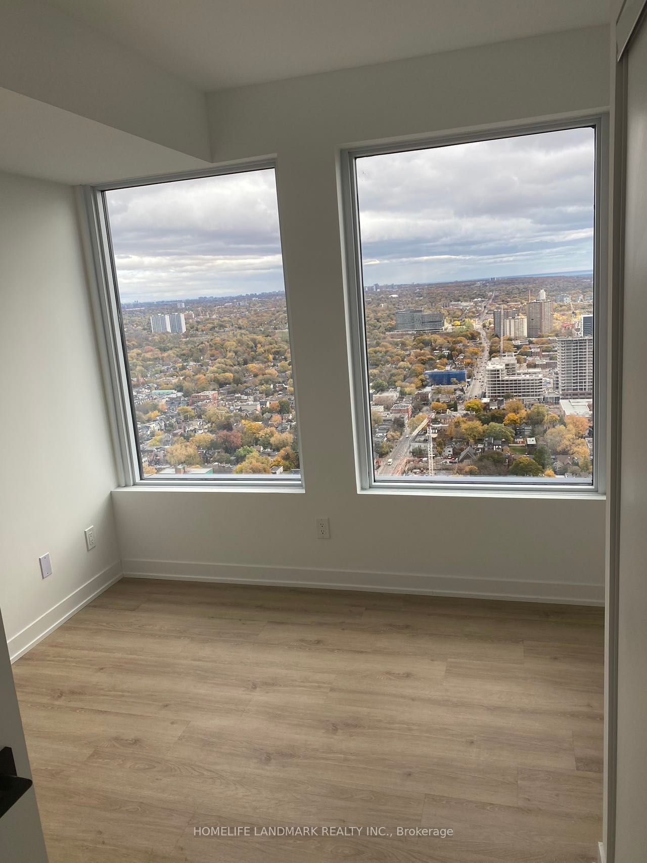 319 Jarvis St, unit 5015 for rent