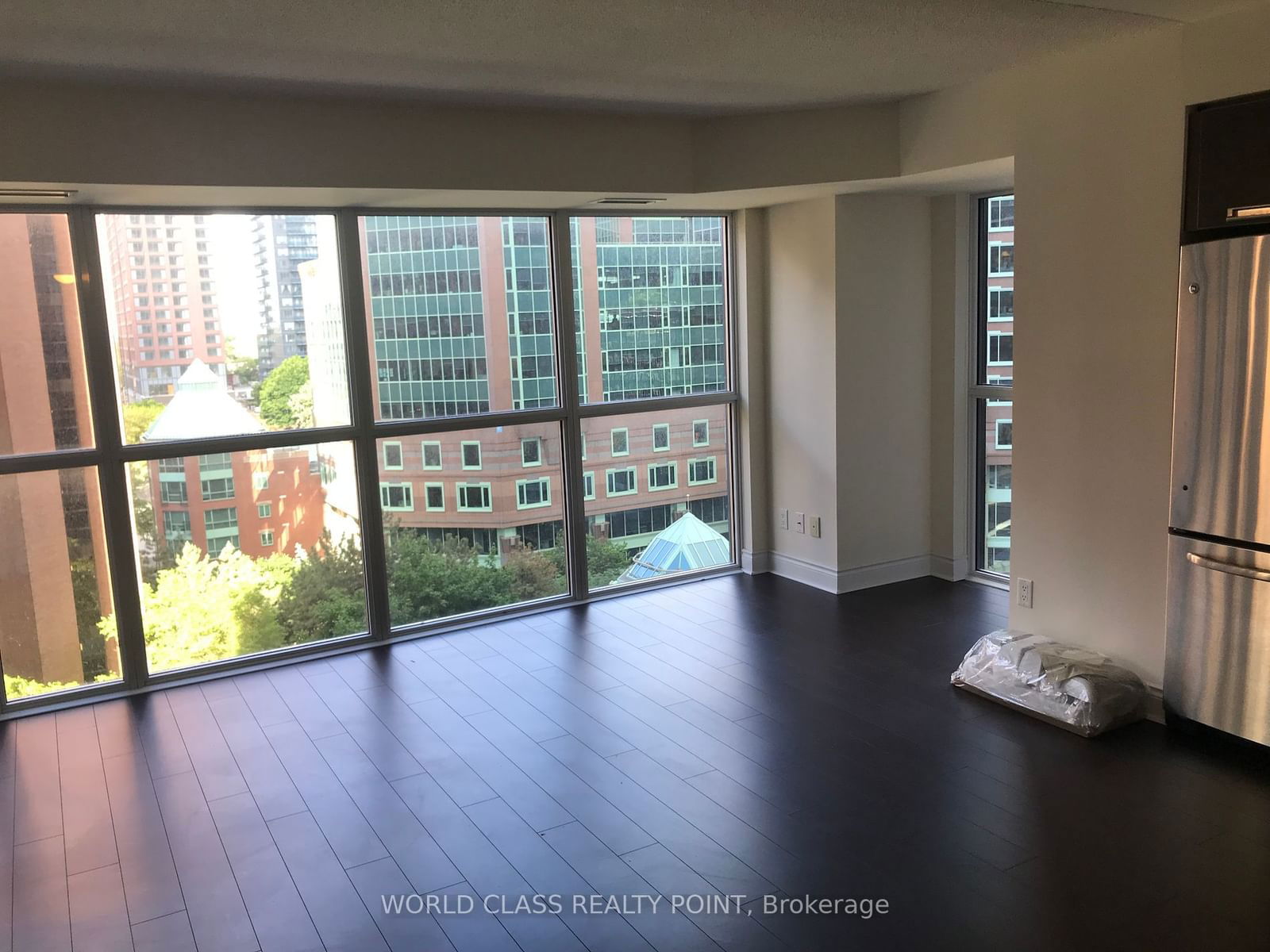 28 Ted Rogers Way, unit 912 for rent