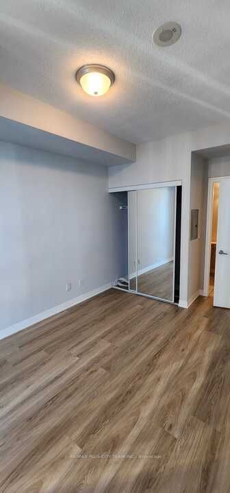 16 Yonge St, unit 2306 for rent