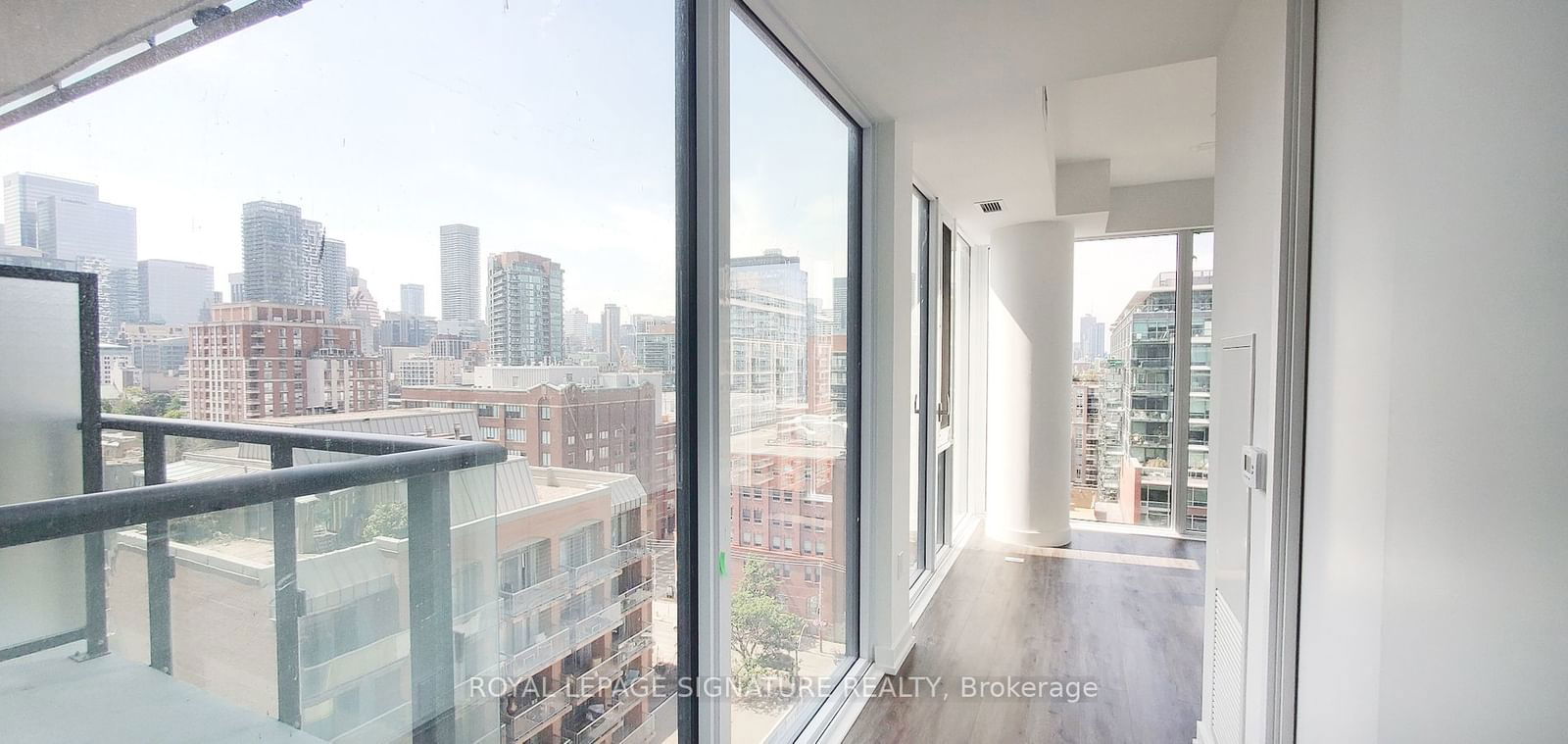 158 Front St E, unit 1210 for sale