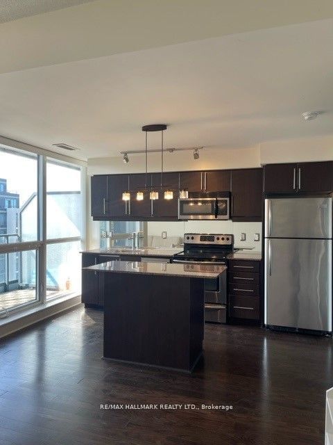 2885 Bayview Ave, unit 1018 for rent