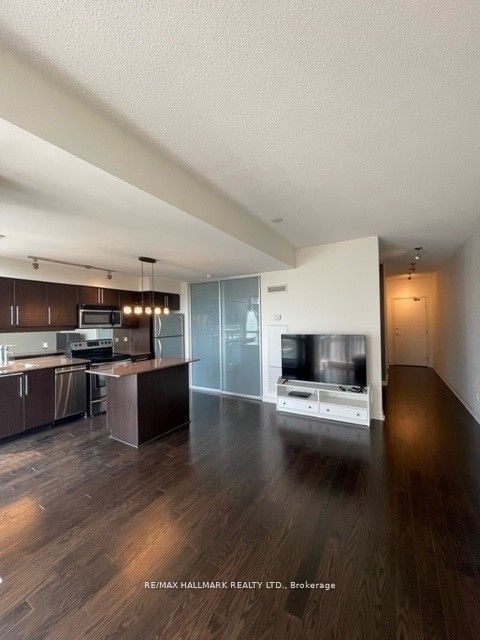 2885 Bayview Ave, unit 1018 for rent