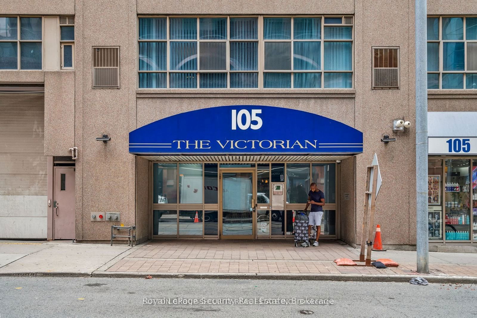 105 Victoria St, unit 908 for rent