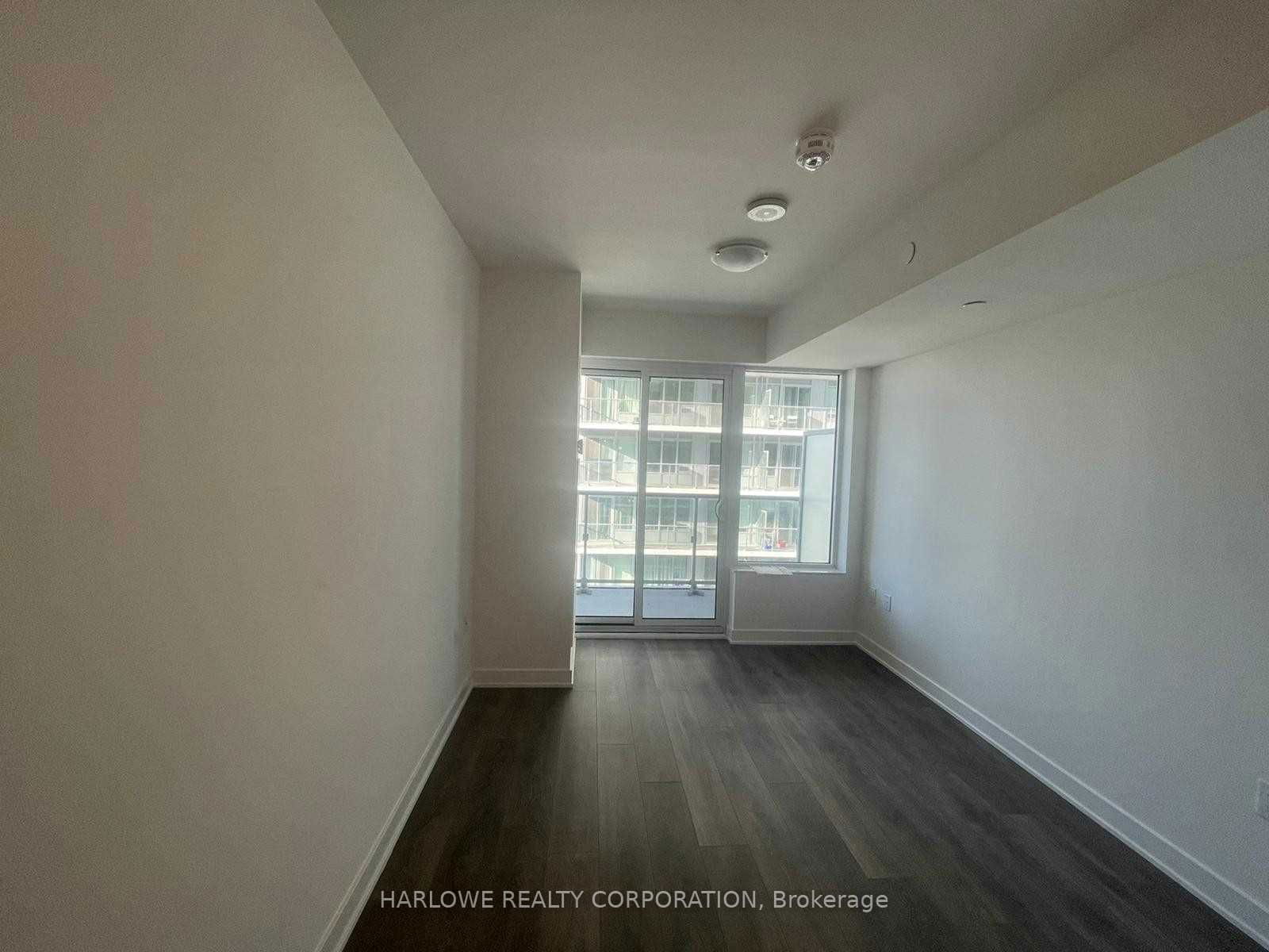 195 Redpath Ave, unit 2614 St for rent